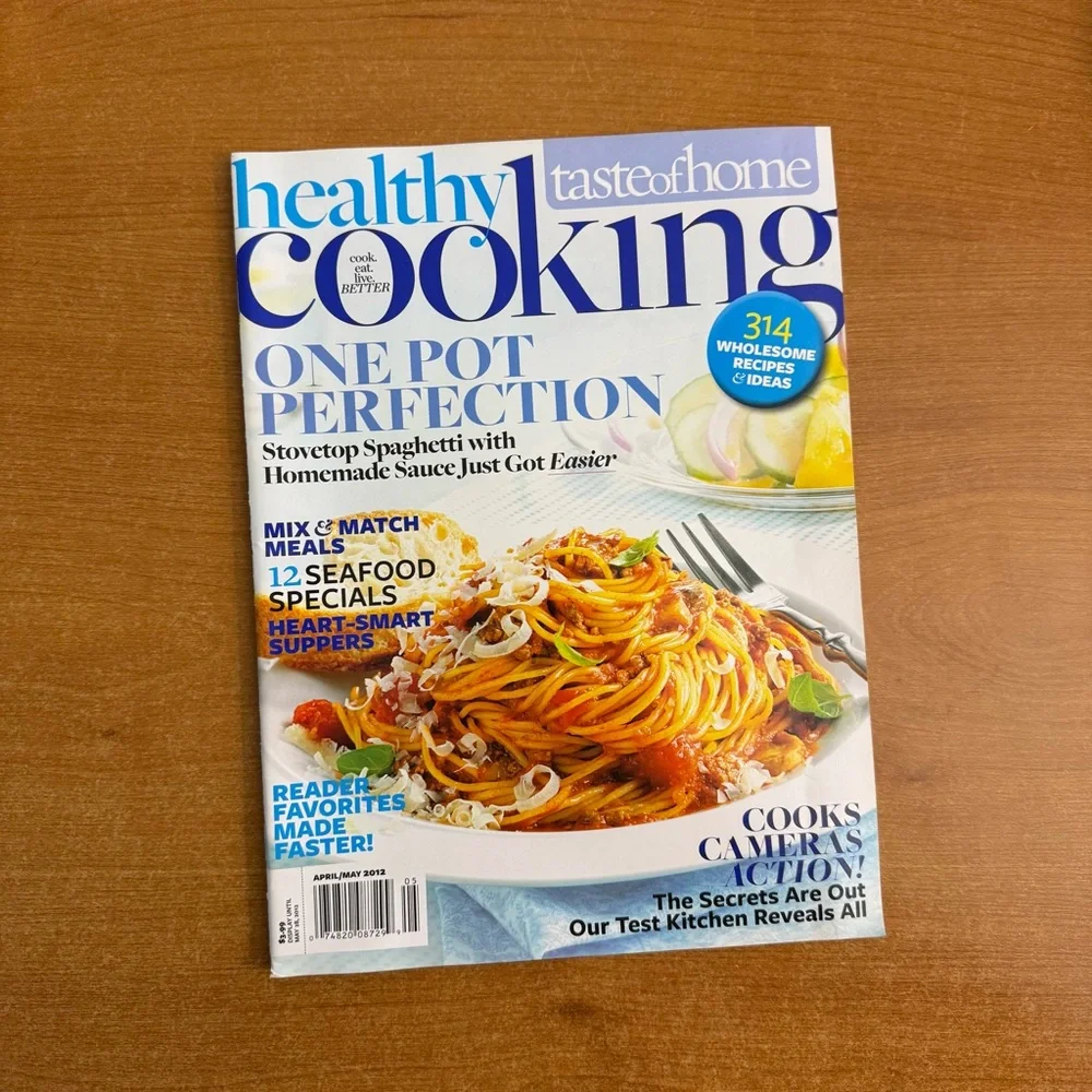 Taste of Home Healthy Cooking Cookbook - Blue and White